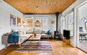 3 Bedroom Gorgeous Home In Melby in Melby
